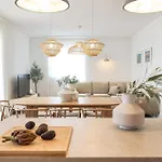 Сasa de vacaciones Beach Front Home In Maslenica With Sauna *
