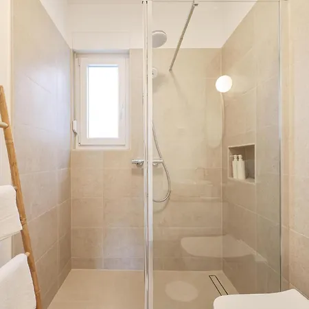 Amazing In With Sauna Hébergement de vacances Maslenica